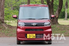 ダイハツ タント（グレード：X／ボディカラー：ファイアークォーツレッドメタリック）