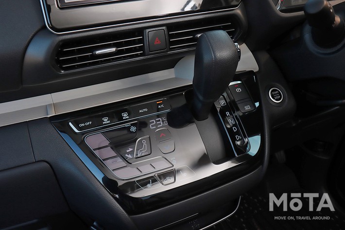 三菱 デリカミニ ワイルドアドベンチャースタイル