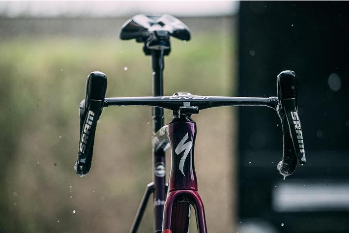 Rovalがプロロードレーサーと共同開発し、空力性能を極めたRapide