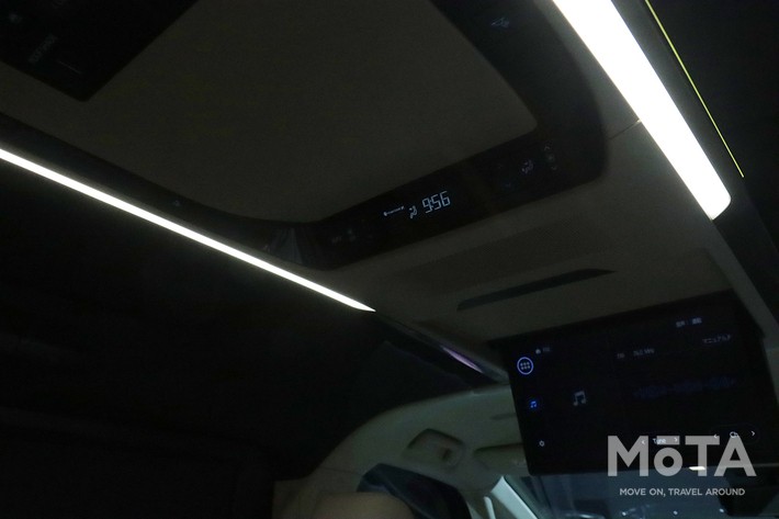 トヨタ アルファード Executive Lounge／ボディカラー：プレシャスレオブロンズ