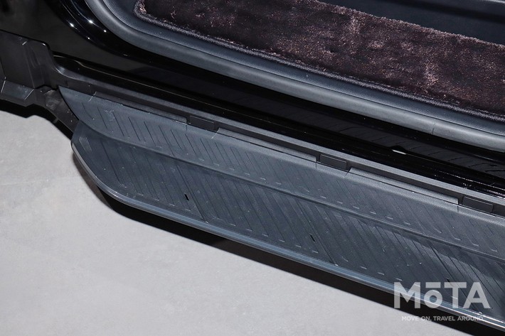 トヨタ アルファード Executive Lounge／ボディカラー：プレシャスレオブロンズ