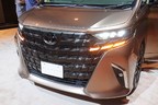 トヨタ アルファード Executive Lounge／ボディカラー：プレシャスレオブロンズ