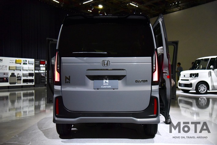 ホンダ 新型N-BOX カスタム