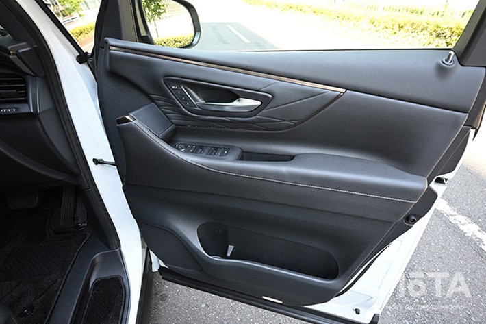 トヨタ 新型アルファード／新型ヴェルファイア