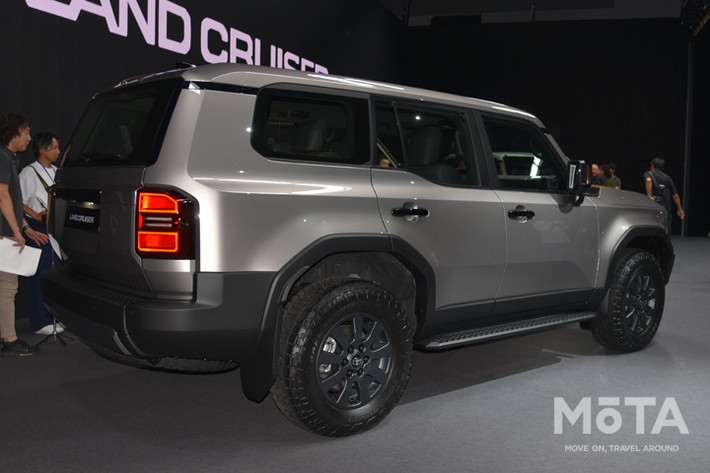 トヨタ 新型ランドクルーザー70