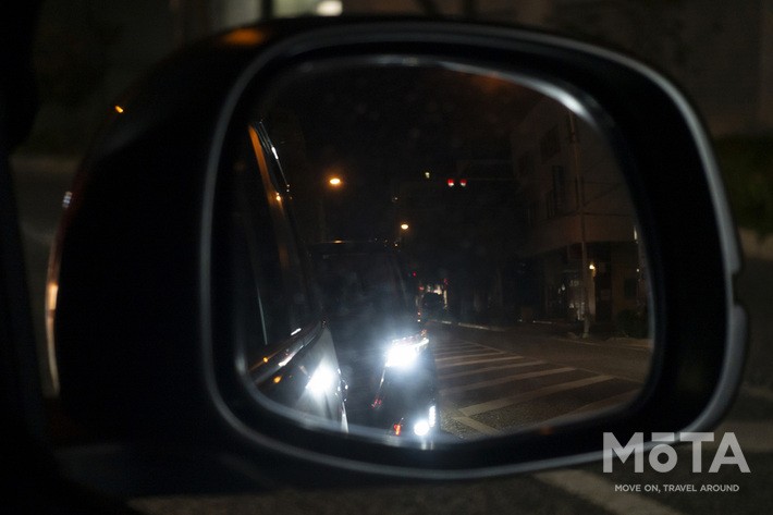 ヘッドライト イメージ