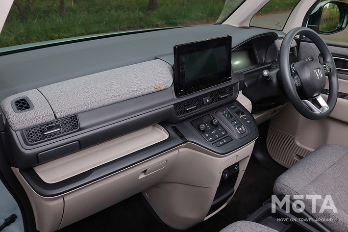 ホンダ ステップワゴン e:HEV AIR