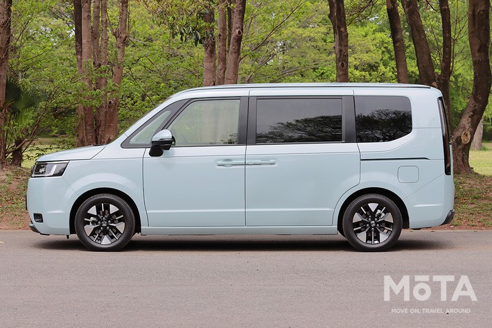 ホンダ ステップワゴン e:HEV AIR