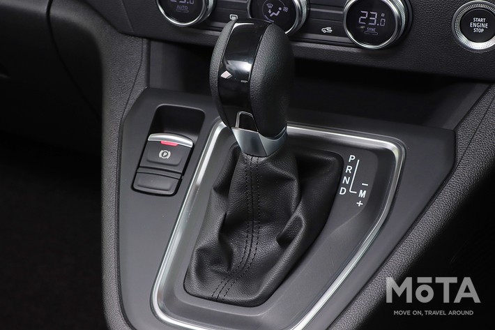 ルノー カングー クレアティフ（ガソリン）