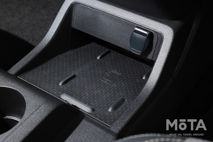 ルノー カングー クレアティフ（ガソリン）