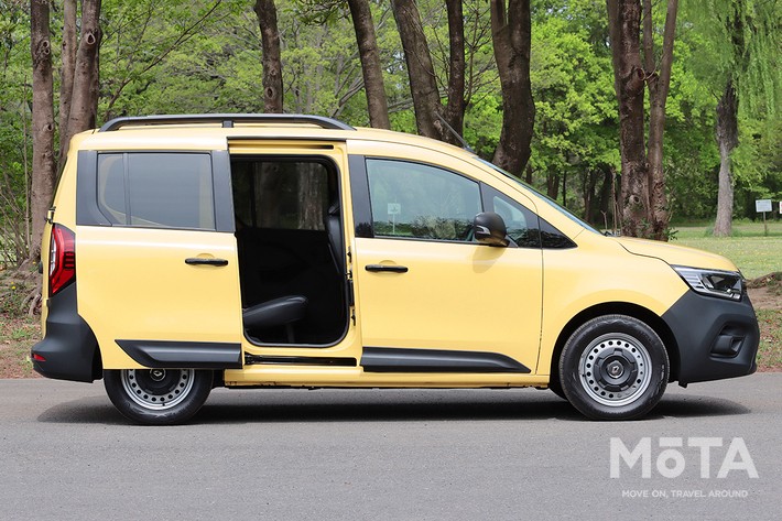 ルノー カングー クレアティフ（ガソリン）