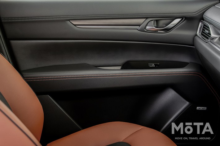 マツダ 新型CX-5(レトロスポーツエディション)