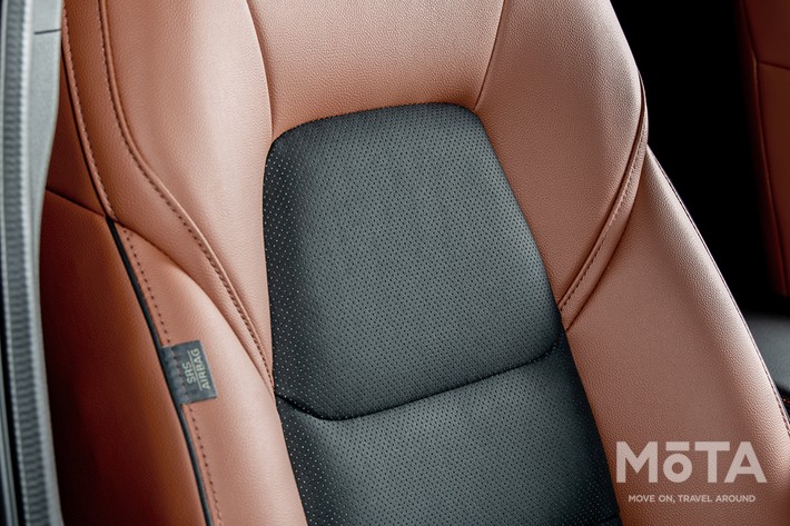 マツダ 新型CX-5(レトロスポーツエディション)