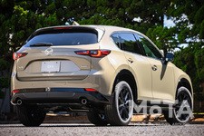 マツダ 新型CX-5(レトロスポーツエディション)