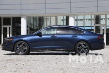 ホンダ 新型アコード