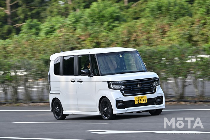 ホンダ 2代目N-BOX カスタム（先代）