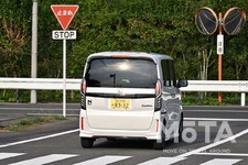 ホンダ 2代目N-BOX カスタム（先代）