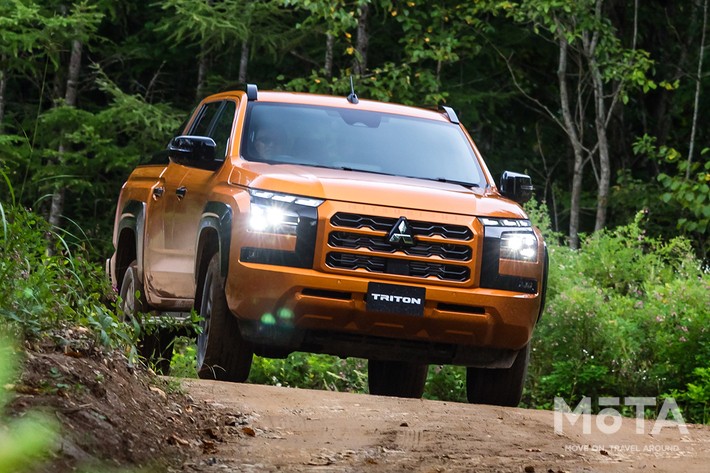 三菱 トライトン