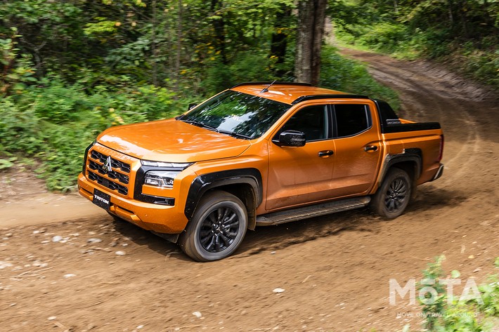 三菱 トライトン