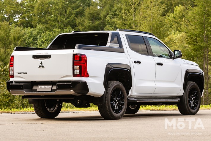 三菱 トライトン