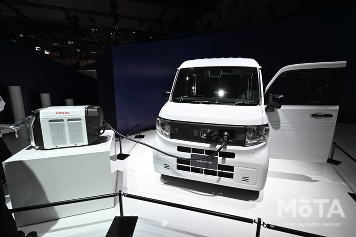 ジャパンモビリティショー2023で公開されたN-VAN e:のプロトタイプ