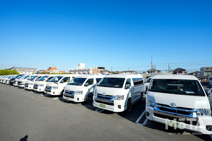 ダイレクトカーズ／ショールームSUZUKA BASE