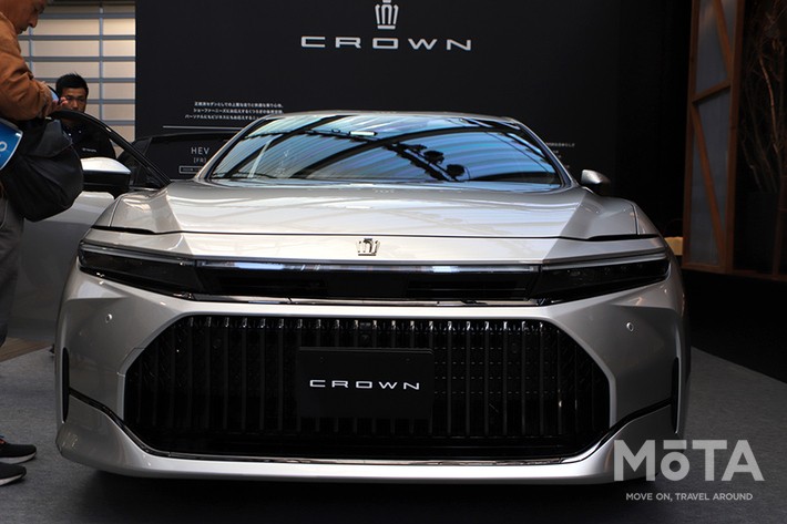 トヨタ クラウンセダン