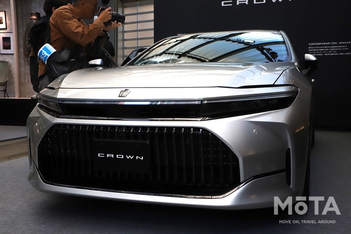 トヨタ クラウンセダン