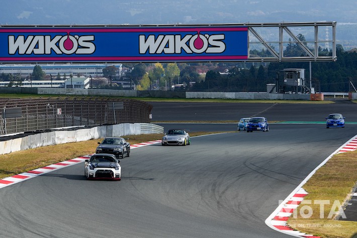 3クラスに分かれて行われたサーキット走行会の「ハイパーチャレンジ」