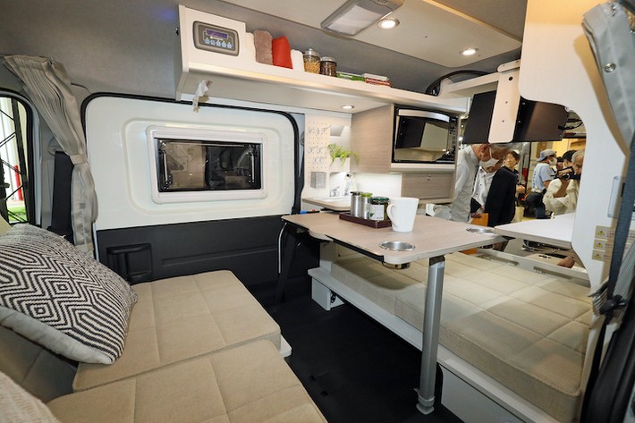 リアのリビングスペース