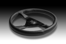 MOMOステアリング