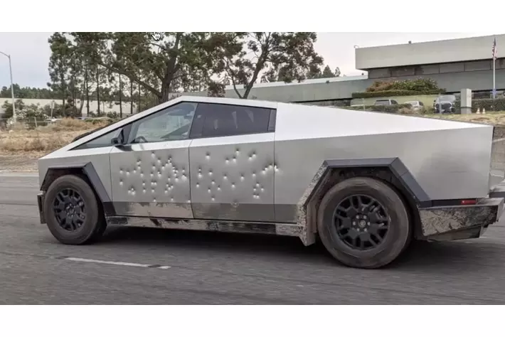 TESLA デキャンタ　新品未開封 mqdefault.jpg