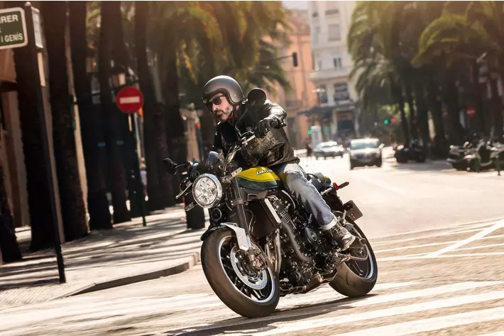 第6回 日本バイクオブザイヤー「Ninja ZX-25R SE」が大賞を受賞|【業界