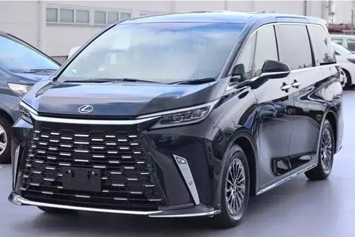 MKタクシーがレクサス LM をハイヤー 車両として日本初導入 ファーストクラスの設備で唯一無二の移動を提供 業界先取り 業界ニュース・自動車ニュース2026国産車から輸入車まで