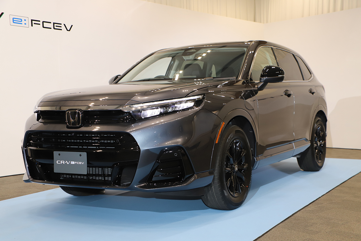 ★日本未発売★新品未使用！最強のヘッドランプ！CREE 80000LM 充電式　8万LM LED 18650 充電器付き　USB キャンプ　夜釣り　防災 クーポンで最大2000円OFF LED ヘッドライト 3灯 レッド