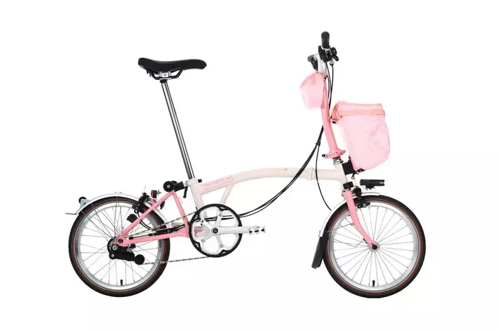 ブロンプトン同型の折りたたみ方式 桜ピンク 折りたたみ自転車 英折りたたみ自転車ブロンプトンが、限定カラー「CHERRY BLOSSOM」を