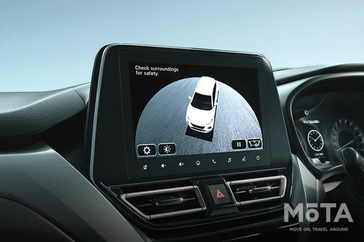 スズキ フロンクス（FRONX)