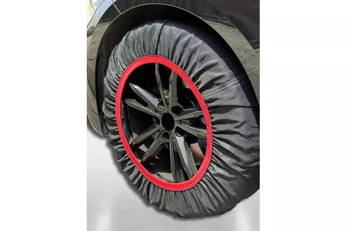 【新品未使用】メルセデスベンツ純正スノーソックス　サイズ70 新品未使用】メルセデスベンツ純正スノーソックス サイズ74
