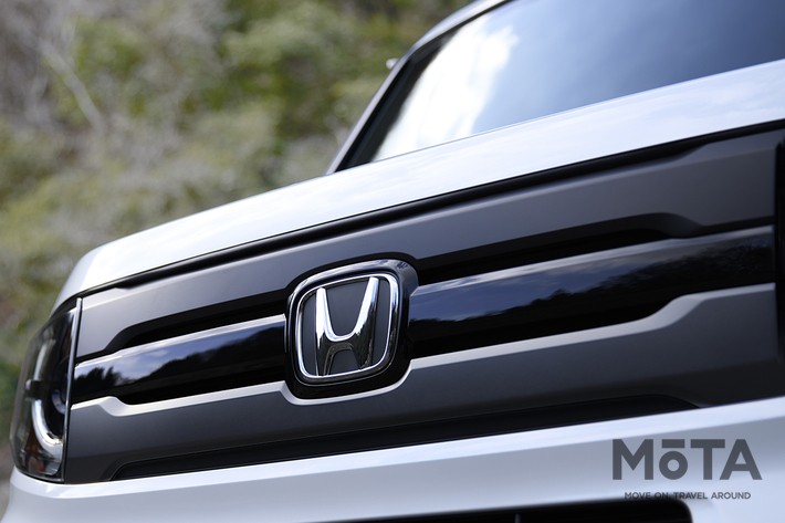 N-VAN STYLE+ NATUREのフロントグリル