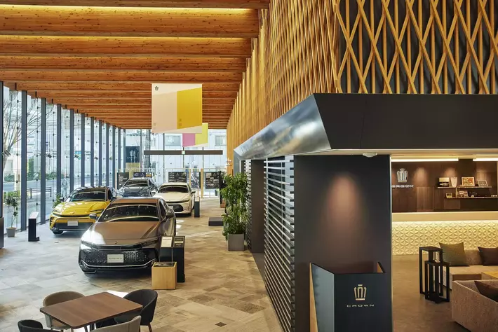 クラウン専門店「THE CROWN」愛知高辻・横浜都筑・福岡天神にて実施『CROWN STYLE CARAVAN in THE CROWN』開催レポート