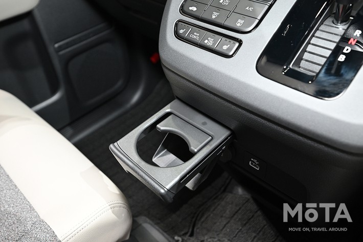 ホンダ 新型フリード(e:HEV AIR EX)