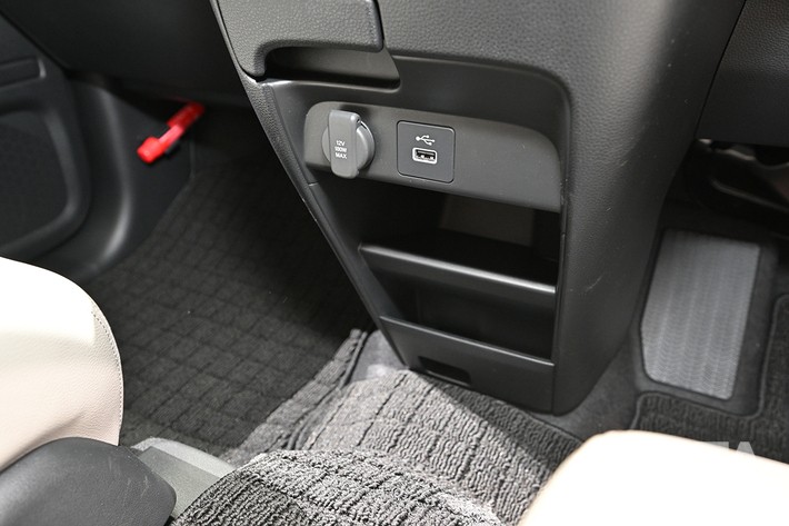 ホンダ 新型フリード(e:HEV AIR EX)