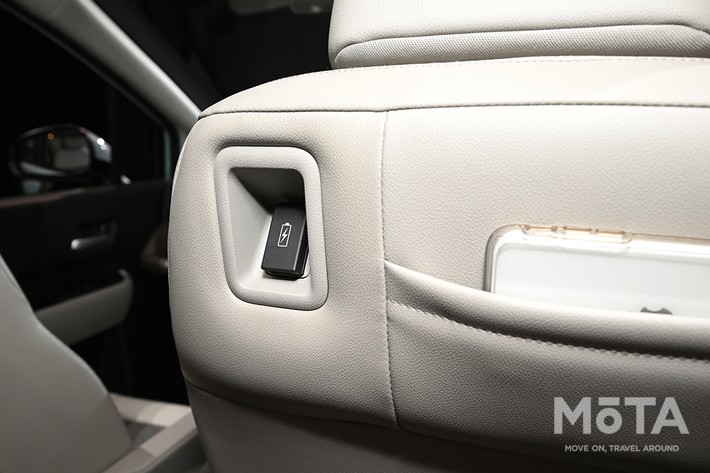 ホンダ 新型フリード(e:HEV AIR EX)