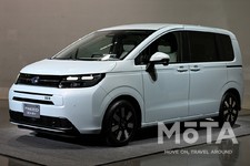ホンダ 新型フリード(e:HEV AIR EX)