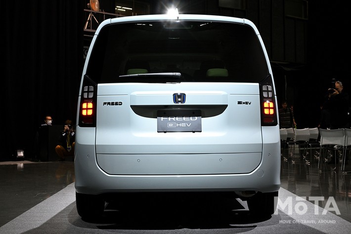 ホンダ 新型フリード(e:HEV AIR EX)