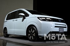 ホンダ 新型フリード(e:HEV AIR EX)