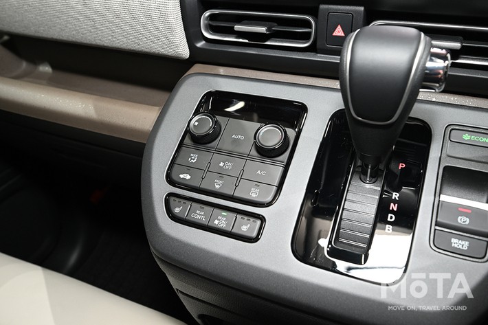 ホンダ 新型フリード(e:HEV AIR EX)