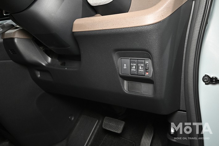 ホンダ 新型フリード(e:HEV AIR EX)