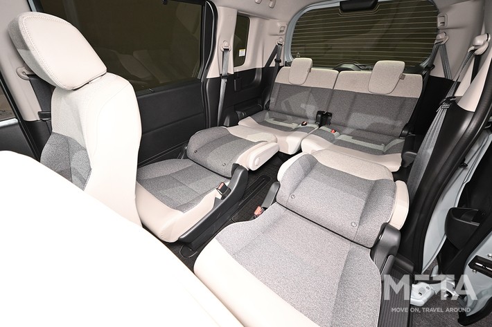 ホンダ 新型フリード(e:HEV AIR EX)