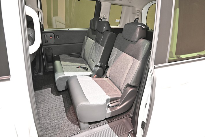 ホンダ 新型フリード(ガソリン AIR EX)